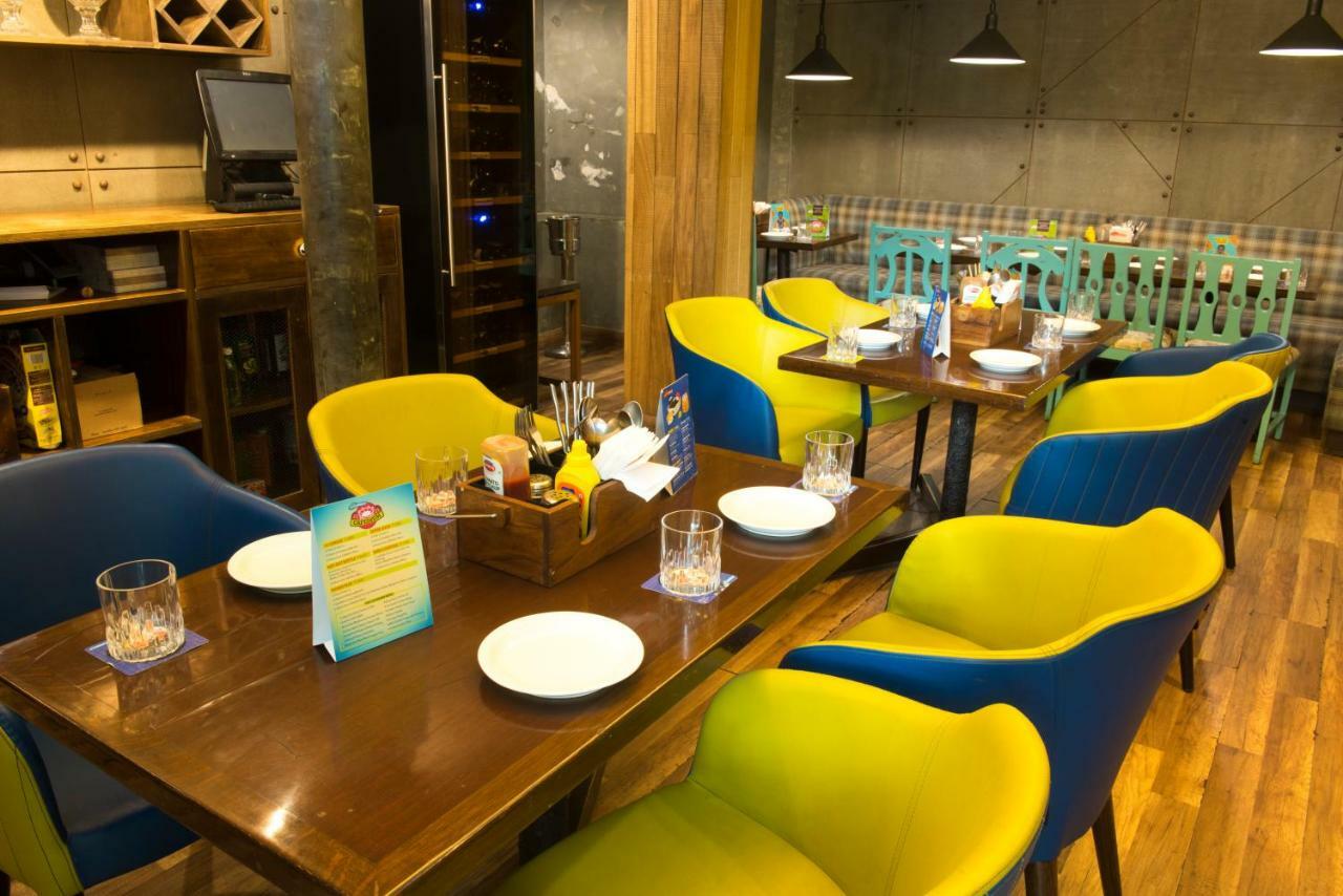 Diplomat, Chanakyapuri New Delhi- A Boutique Hotel Екстер'єр фото